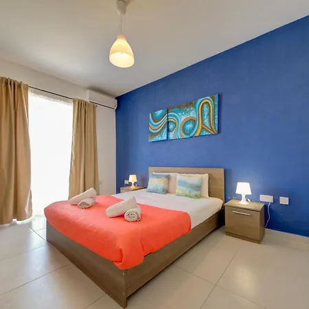 Apartament St Pauls's Bay 2 Bedroom & Penthouse Close To Promenade