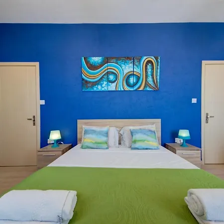 Lägenhet St Pauls's Bay 2 Bedroom & Penthouse Close To Promenade St. Paul's Bay