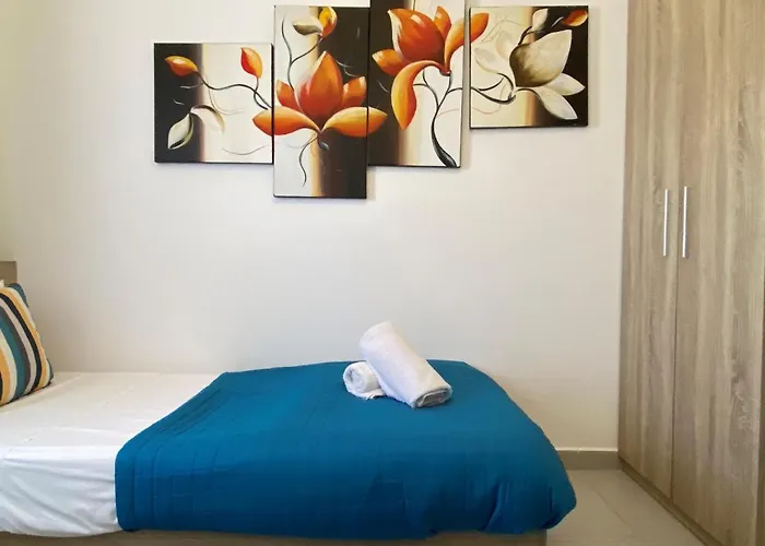 St Pauls's Bay 2 Bedroom & Penthouse Close To Promenade *