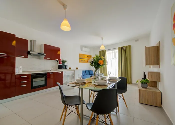 Daire St Pauls's Bay 2 Bedroom & Penthouse Close To Promenade St. Paul's Bay