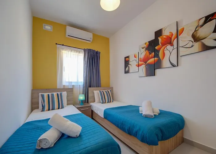 St Pauls's Bay 2 Bedroom & Penthouse Close To Promenade *