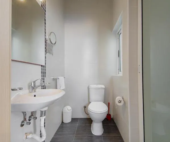 St Pauls's Bay 2 Bedroom & Penthouse Close To Promenade Daire *