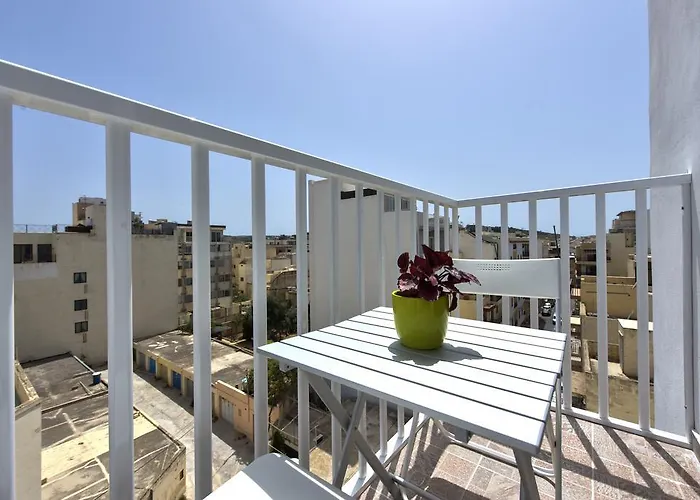 Daire St Pauls's Bay 2 Bedroom & Penthouse Close To Promenade