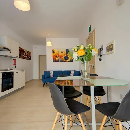 2 Bedroom Apts And Penthouse Close To Bugibba Promenade By Shortletsmalta St. Paul's Bay