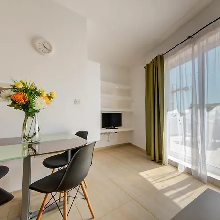 Appartement St Pauls's Bay 2 Bedroom & Penthouse Close To Promenade